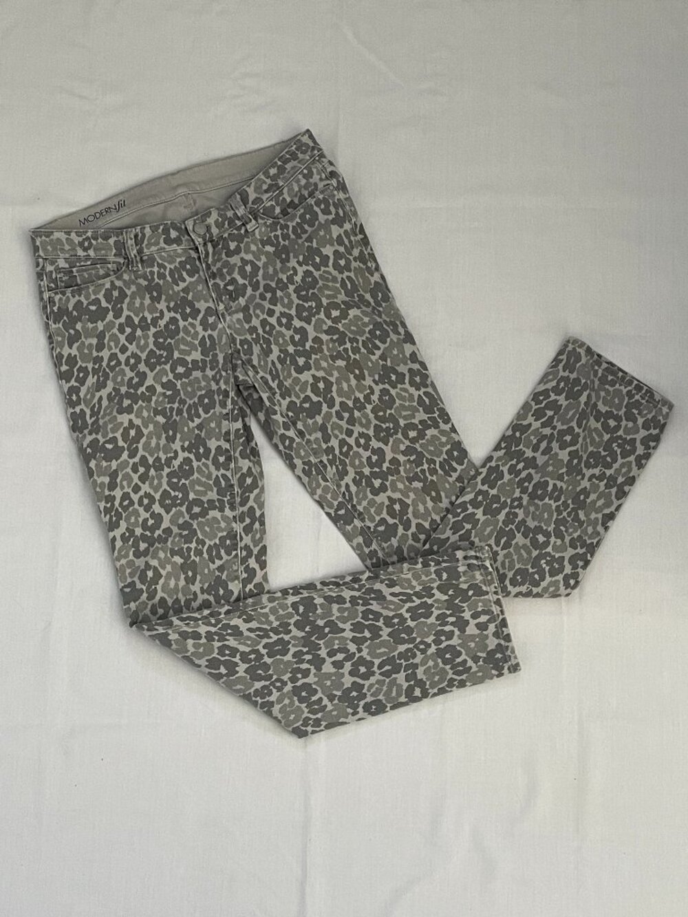 Ann Taylor Modern Fit straight leg gray leopard print low rise jeans